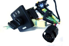 Genuine Yamaha 64D825702300 - 64d power switch main st - Supplied by Flood Marine